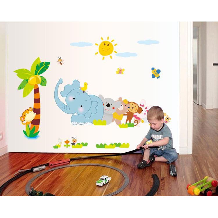 [ Size Lớn ] Decal dán tường kết hợp động vật chơi đùa trong vườn thú của bé - AY639+XL7181