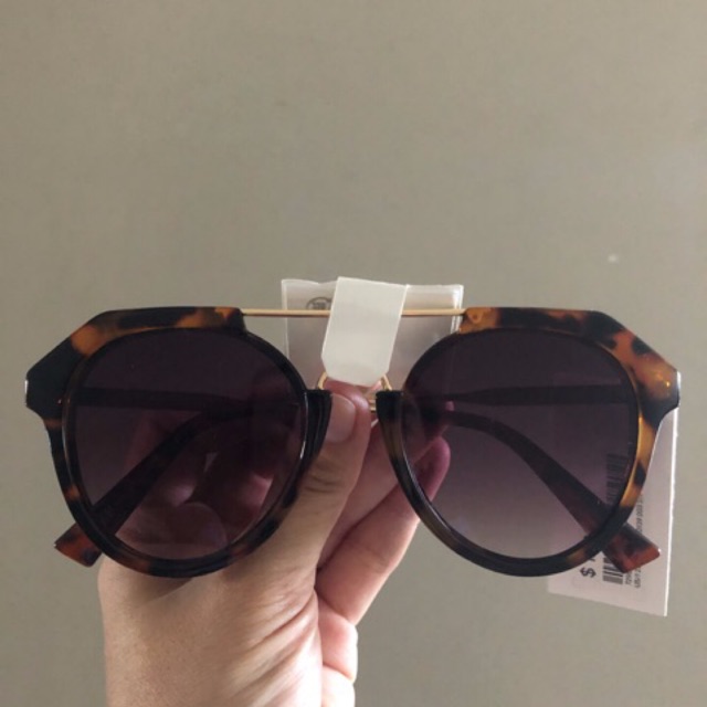 Kính Hm chuẩn auth