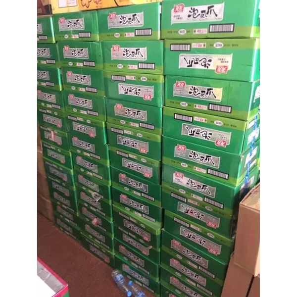 Sỉ Lẻ Đồ Ăn Vặt -Sỉ 1 thùng chân gà cay YUYU loại 210 gr