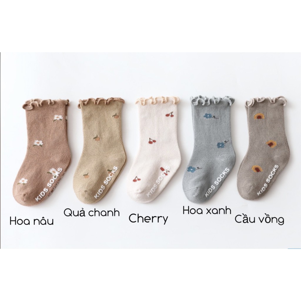 [SẴN] TẤT HOA NHÍ 𝐇À𝐍 𝐐𝐔Ố𝐂 PHONG CÁCH VINTAGE CHO BÉ - Tất cotton có cổ họa tiết xinh xắn