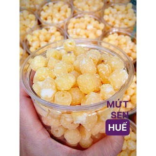 Mứt sen Huế