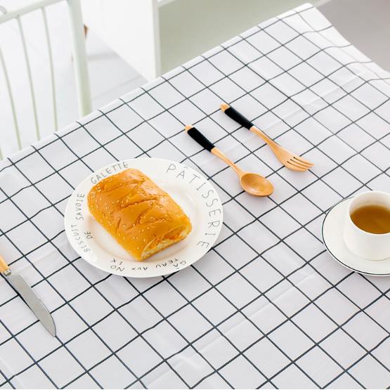 Khăn trải bàn chất liệu PVC chống thấm nước và dầu/chống bỏng bảo vệ tiện dụng