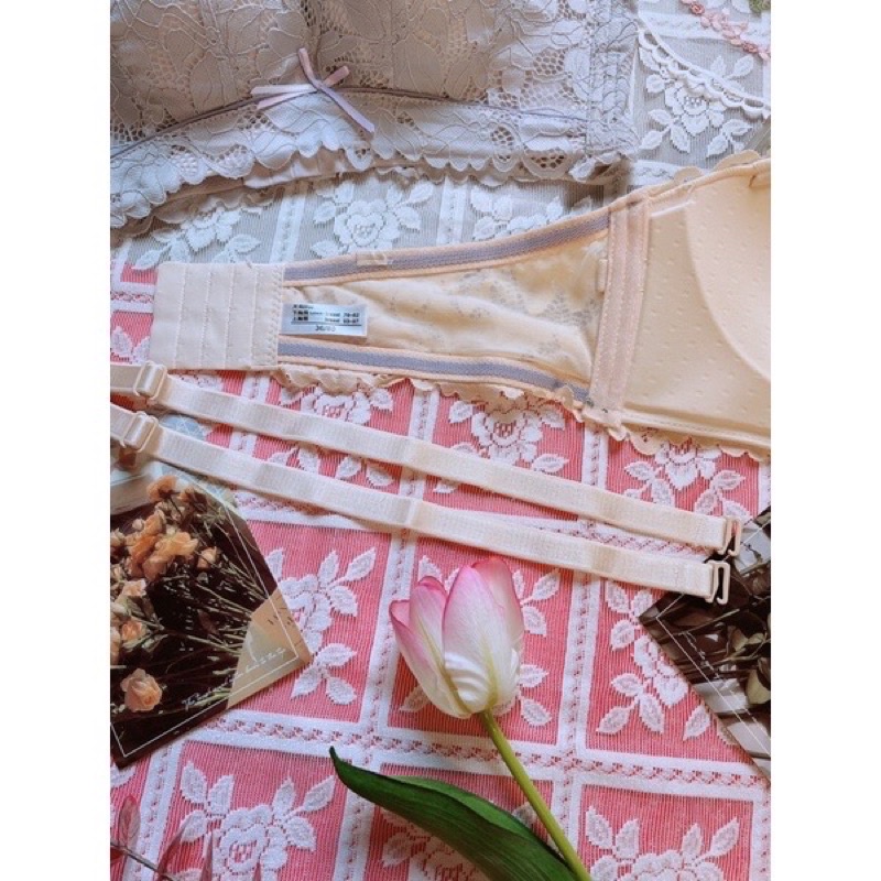 Áo Lót Quây Không Dây Chống Tụt Ren 3D Mút Mỏng Không Gọng - siêu gom ngực,tạo khe ngực quyến rũ, gợi cảm