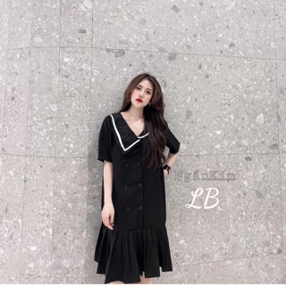 Váy suông đuôi cá cổ kẻ lệch