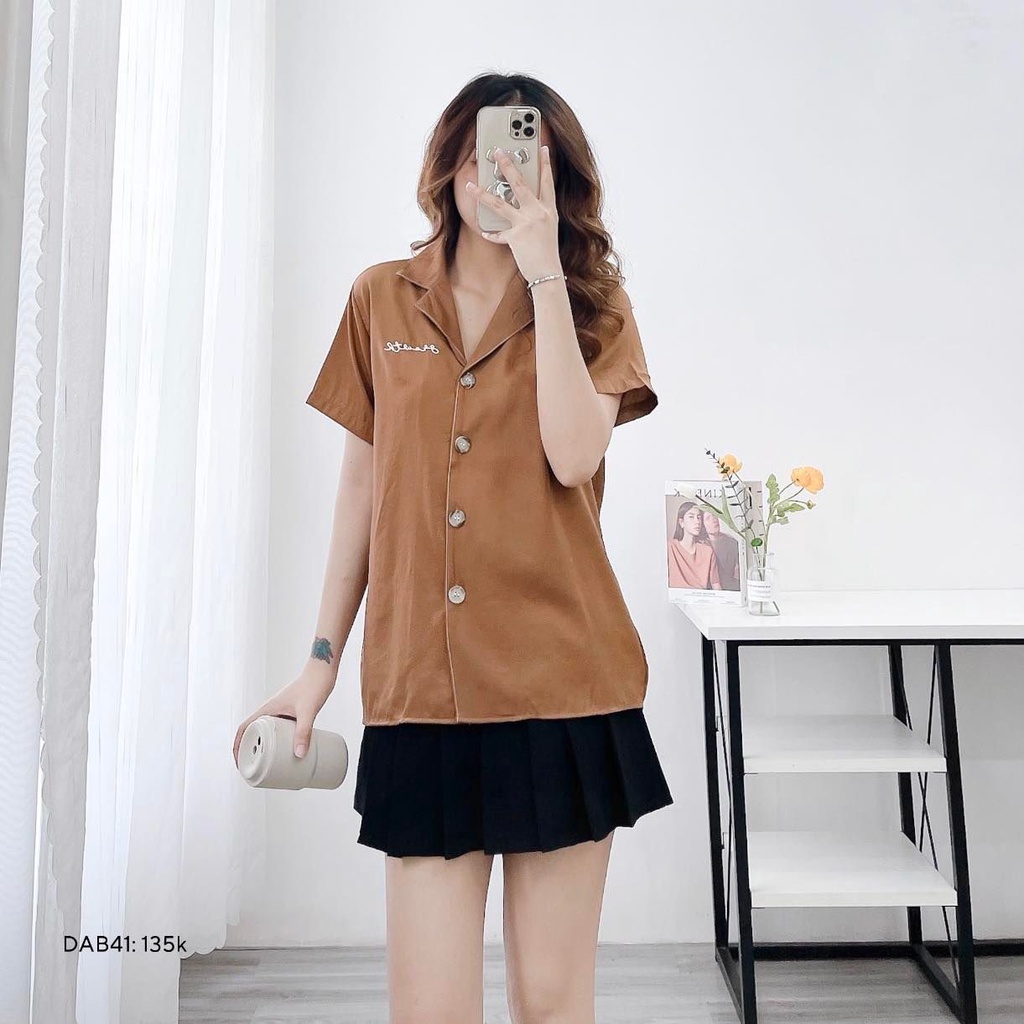Sơ mi tay lỡ cổ vest thêu chữ sơ mi thêu chữ form rộng Bazic one DAB41 CHIBEST
