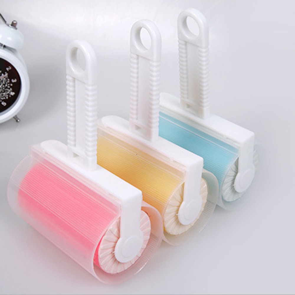 Cây lăn xơ làm sạch chỉ thừa lông thú vật trên ghế sofa quần áo