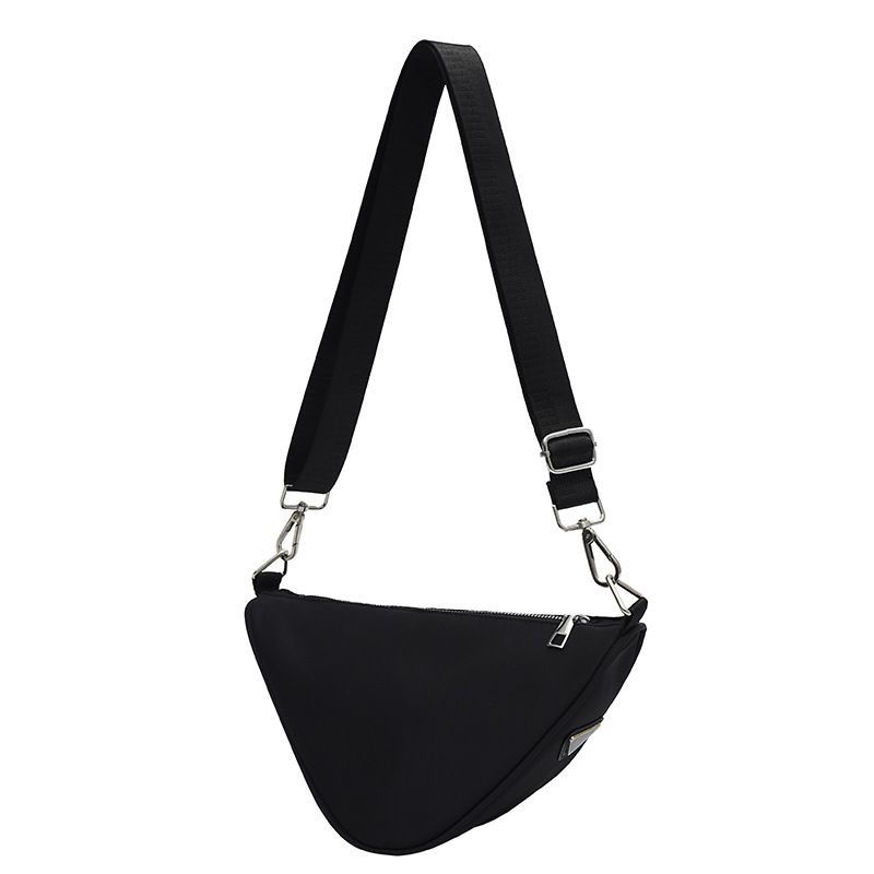Túi Đeo Chéo Hình Tam Giác Cỡ Nhỏ 2022 Thời Trang Cho Nữ