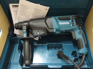 Máy khoan động lực Makita HR2600