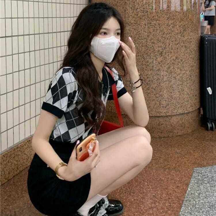Áo polo kẻ caro đen trắng phối màu vintage Hàn Quốc | BigBuy360 - bigbuy360.vn