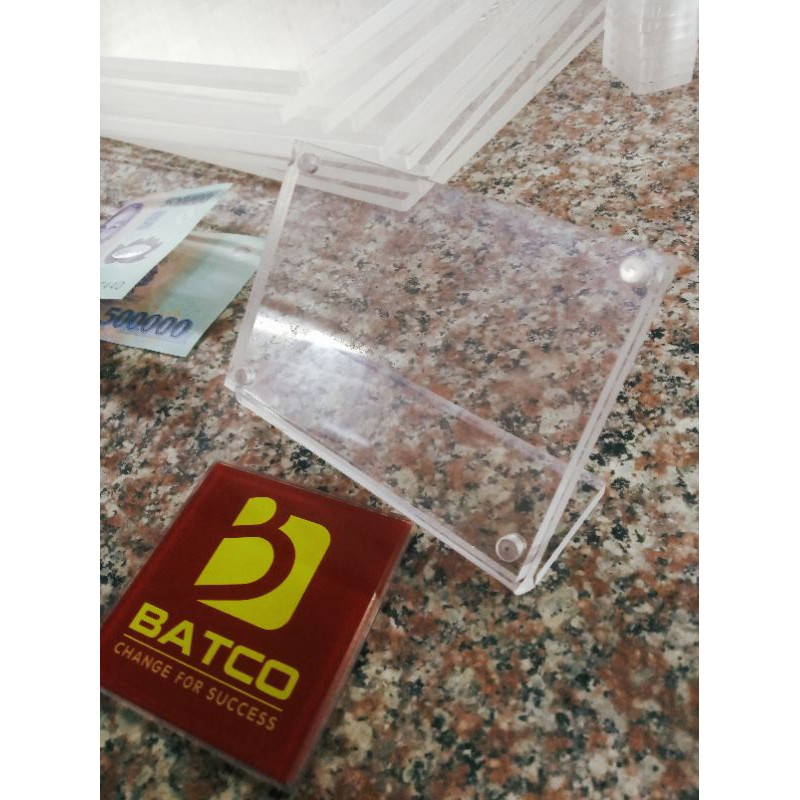 Bộ 5 kệ để thẻ tên mica gắn nam châm, dễ dàng tháo dời