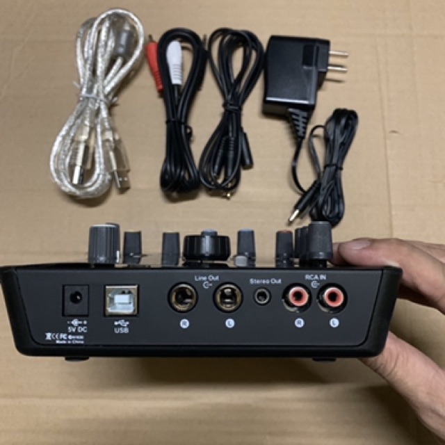 Combo Thu âm Livestream Cao Cấp Mic Takstar PC K600-Sound card icon upod pro và chân kẹp mic+màng lọc âm bh 1 năm