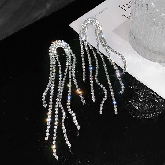 Bông tai dài đính đá sang trọng cho nữ