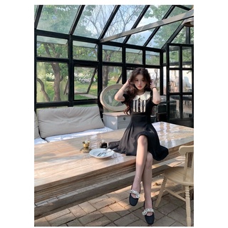 Váy đen cổ bèo phối ren (kèm ảnh thật)