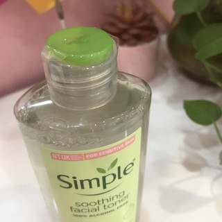 Nước Cân Bằng Da Simple 200ml