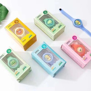 Đồng hồ chống muỗi có đèn LED cho bé