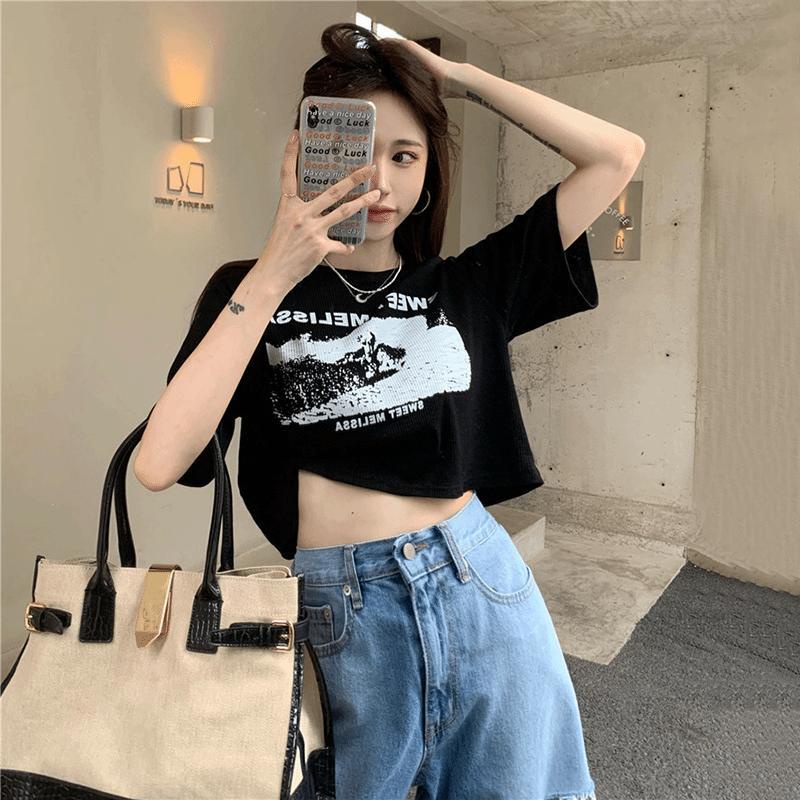 Women's white summer t-shirt 2021 new version Korean red loose mesh print short-sleeved design on a crop top