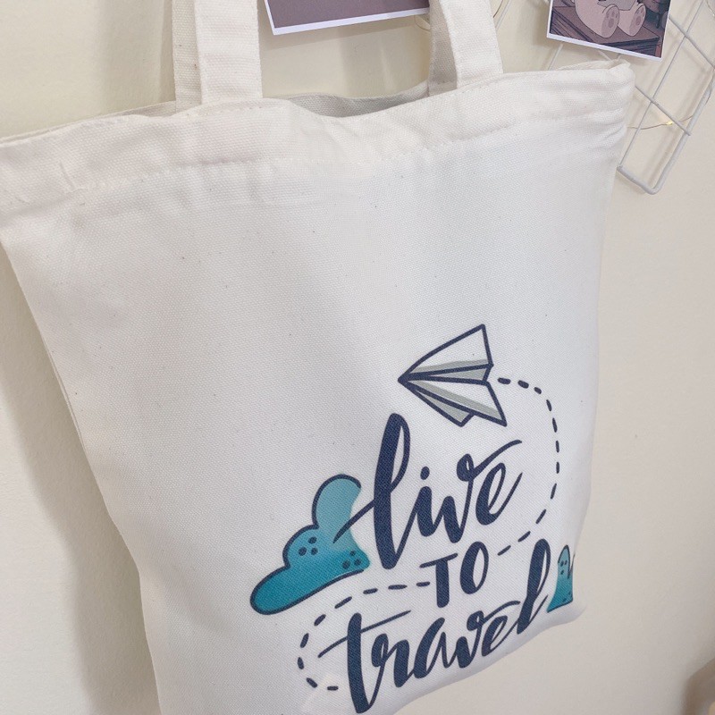 Túi tote vải canvas in chữ Live to travel, túi đeo vai có khoá miệng