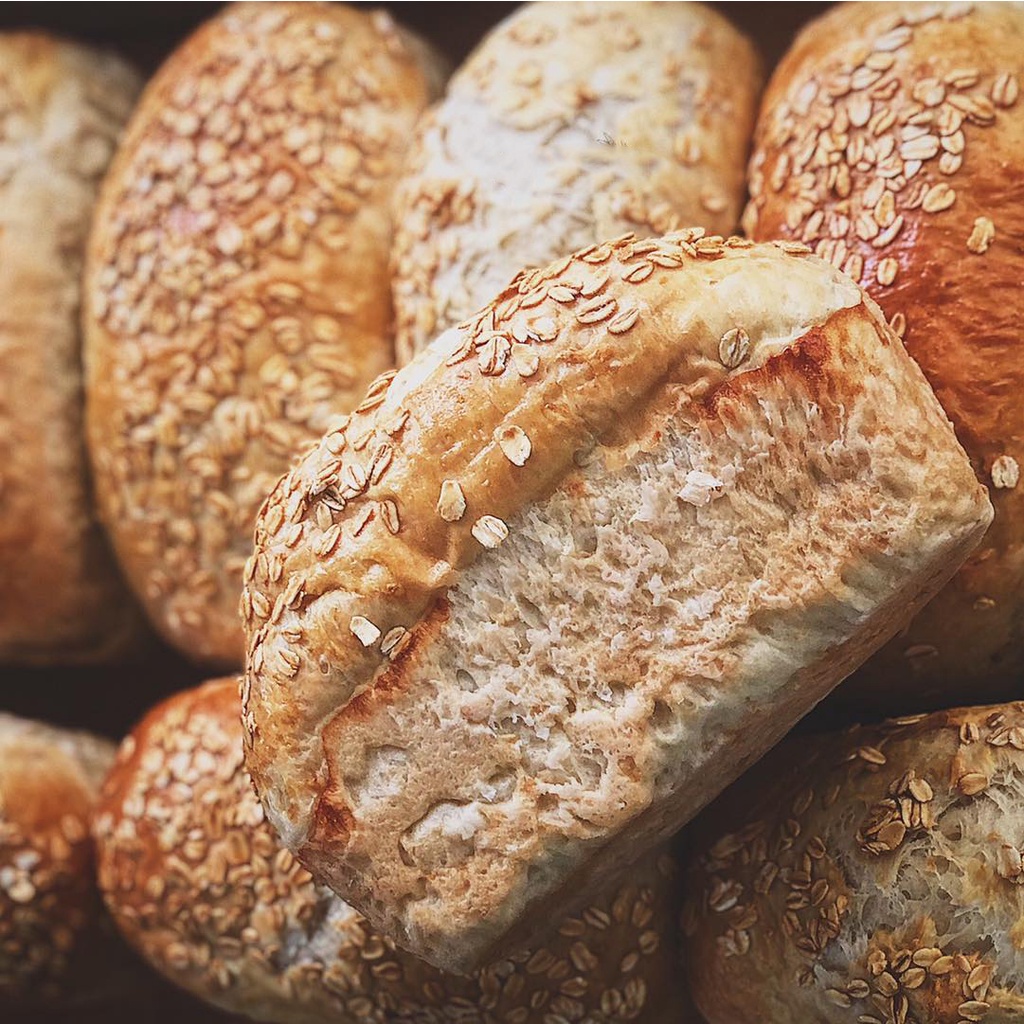 Bánh mì yến mạch nguyên cám ngũ cốc