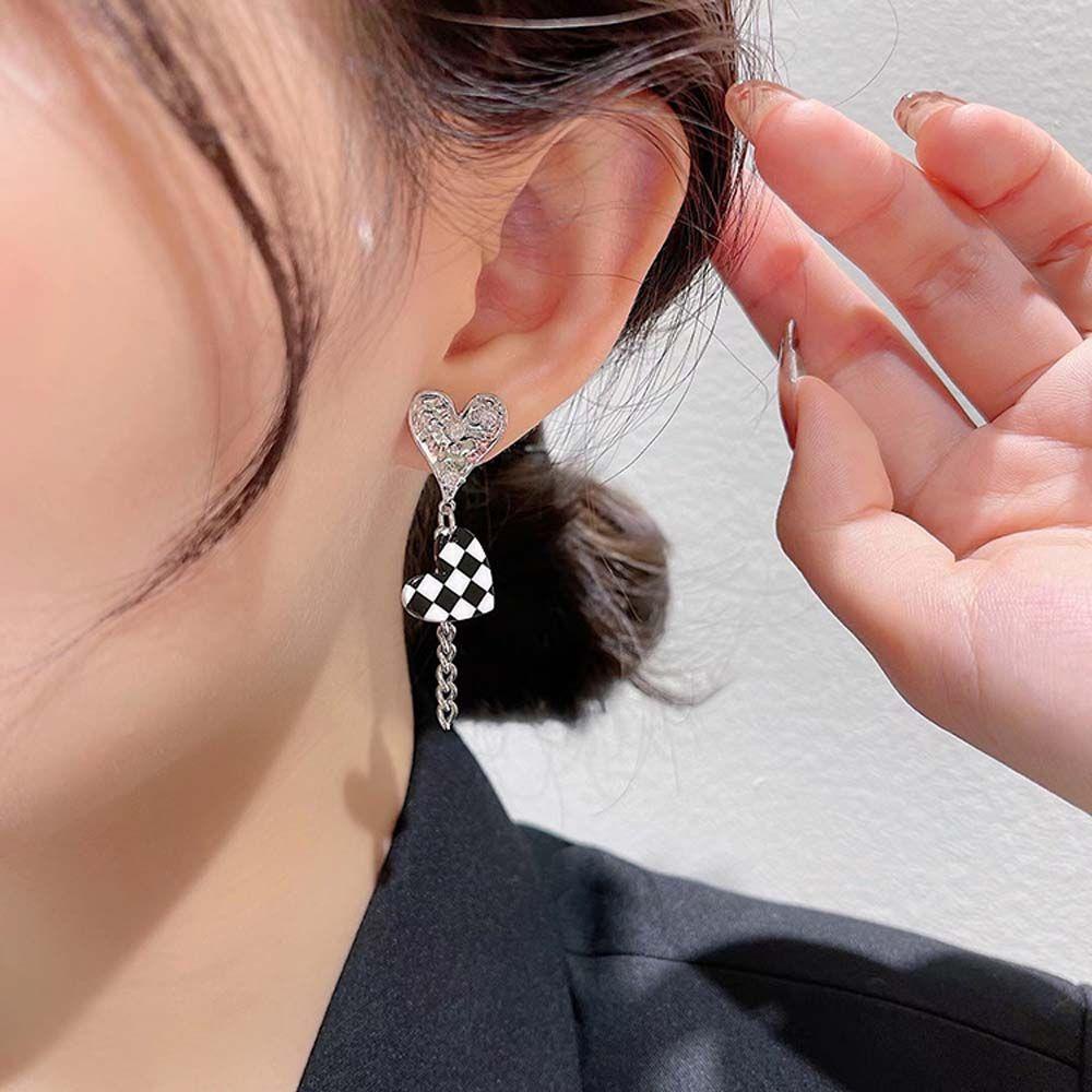 Khuyên Tai Vòng Lủng Lẳng Hình Học Trái Tim Tình Yêu Kiểu Hàn Quốc Đơn Giản Làm Quà Tặng Cho