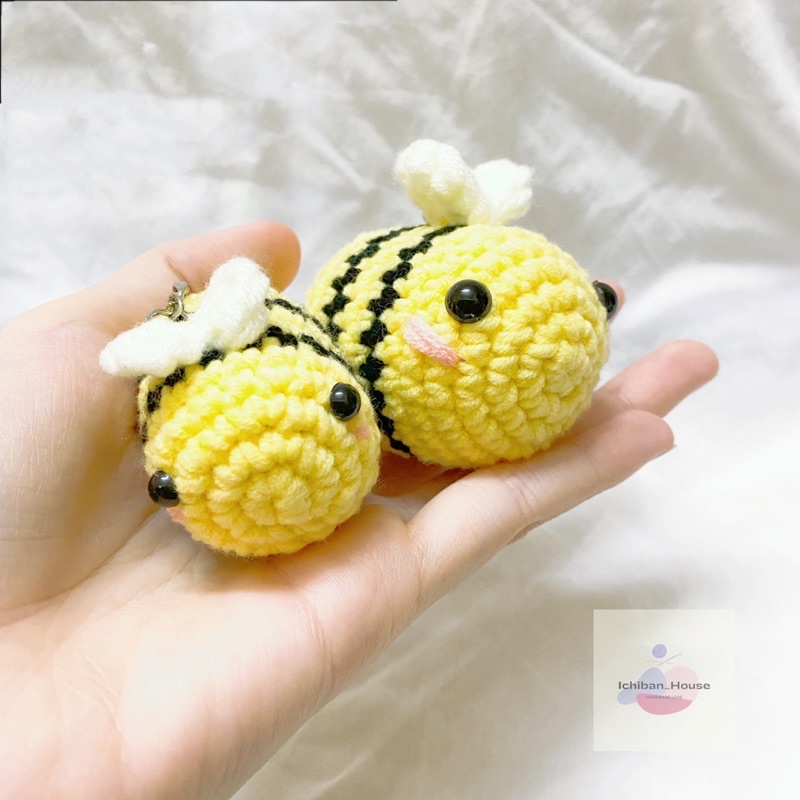 Móc khoá len Ong vàng Little Bee len nhung mềm mịn - Ichiban house