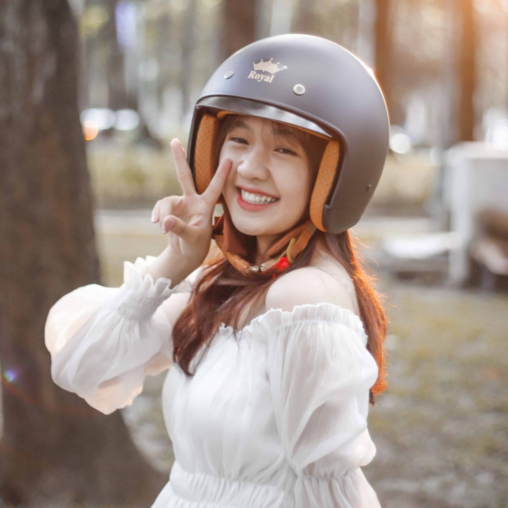 Nón bảo hiểm 3/4 Royal chính hãng M139 kính giấu - Màu trơn