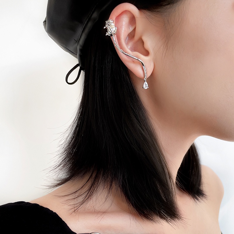 Hoa Tai Dạng Kẹp Xương Quai Xanh Dương Thời Trang Mùa Xuân Cao Cấp Cho Nữ