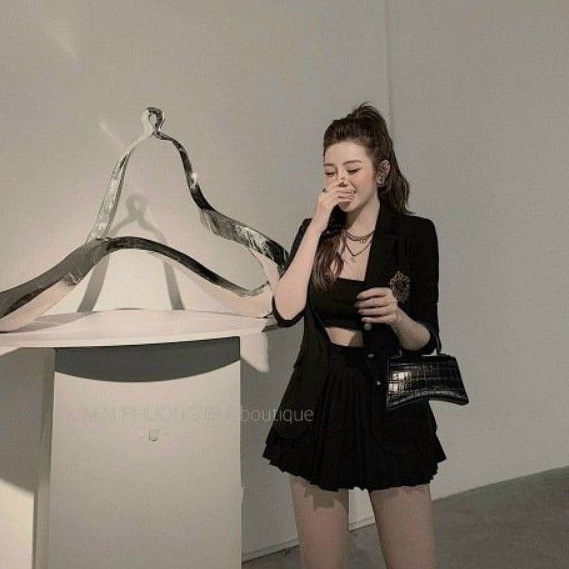 Sét áo vest và chân váy xếp ly siêu HOT HIT( gồm 2 món y hình)