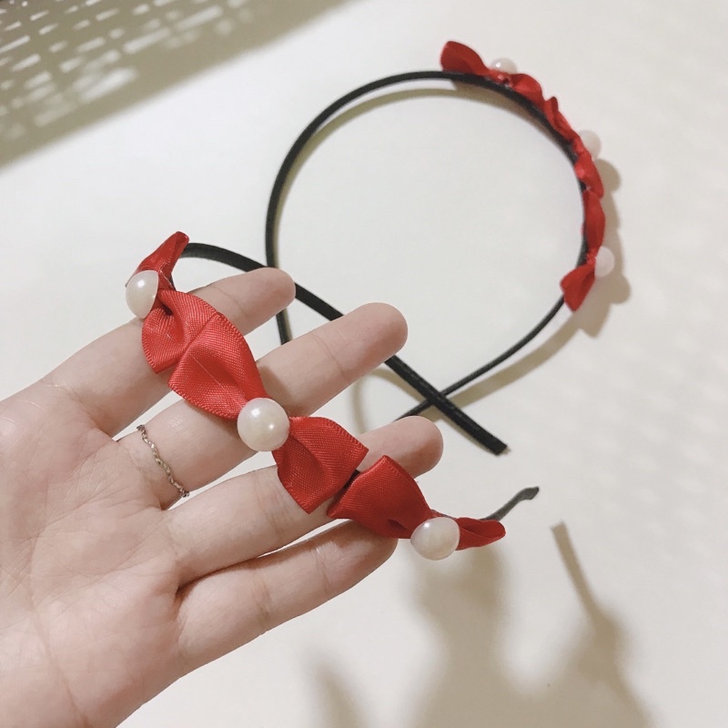 Bờm tóc buộc hình chiếc nơ chữ đen trắng basic thời trang