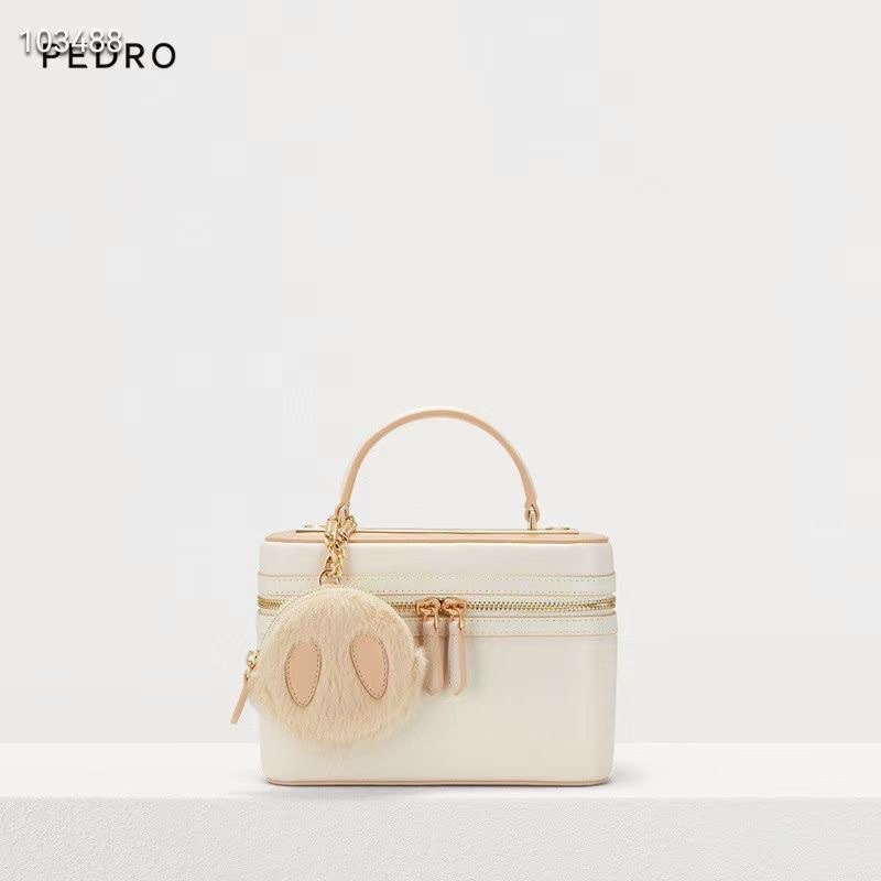 Cốp pedro kèm chùm như hình có dây đeo dài sz 20cm kèm túi vải - HANA BAG