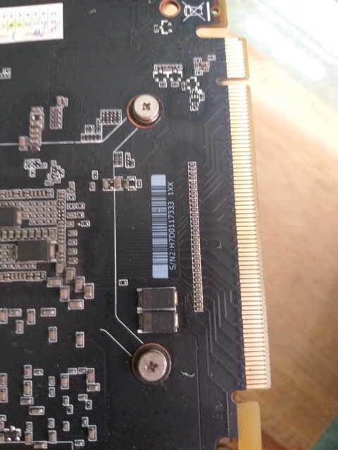 Gôm Vệ sinh chân hen rỉ chân ram card