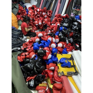 Găng tay đấm boxing