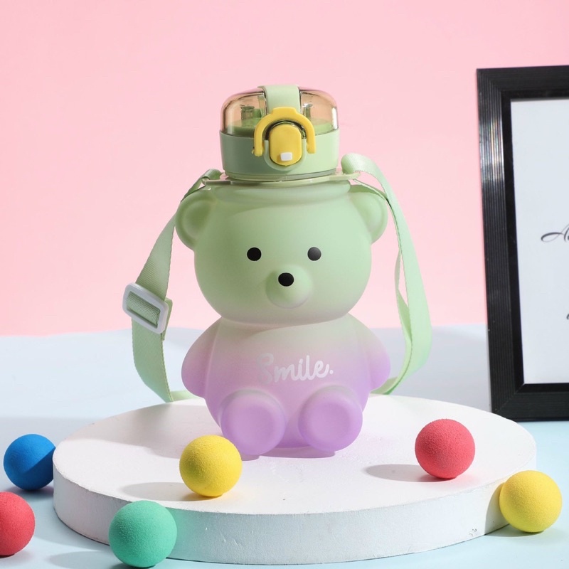 Bình gấu Cute 800ml ❤️FREESHIP❤️Bình nước gấu smile có dây đeo siêu đáng yêu kute (sỉ hot)