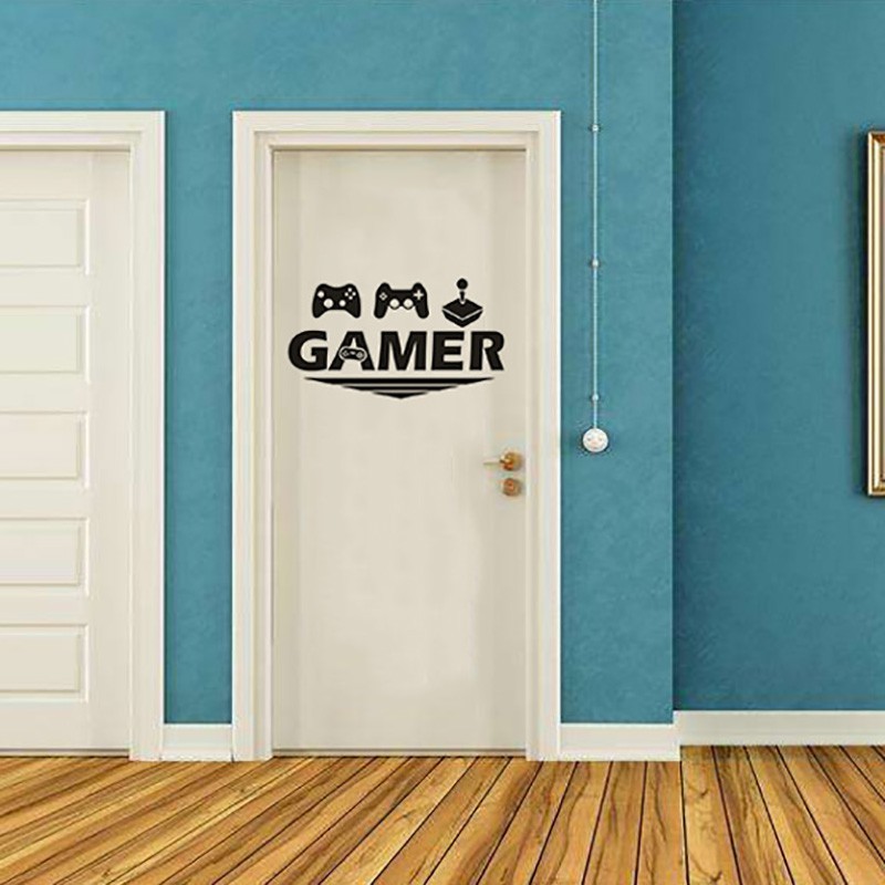 Giấy dán tường chữ "GAMER" trang trí phòng ngủ