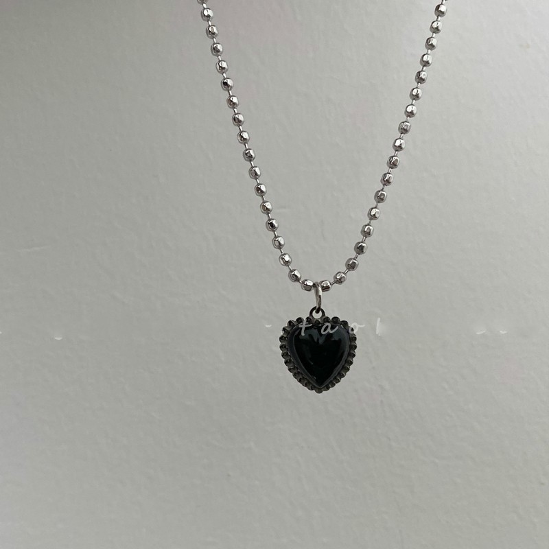 Dây Chuyền Kim Loại Mặt Hình Trái Tim Màu Đen 23535
