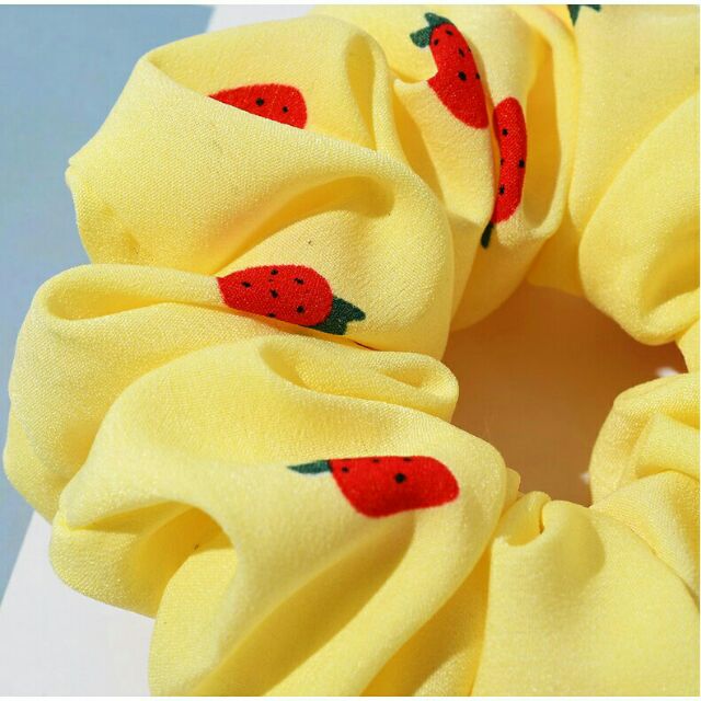 SCRUCHIES TRÁI DÂU ĐÀ LẠT CUTE