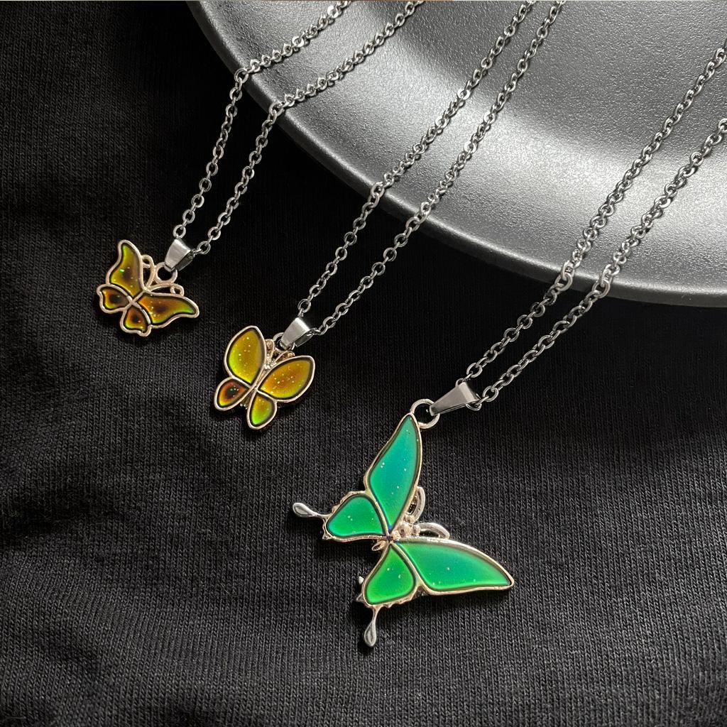 Mặt Dây Chuyền Hình Bướm Thay Đổi Màu Sắc Theo Nhiệt Độ 19AA Phong Cách Hip-Hop Cá Tính