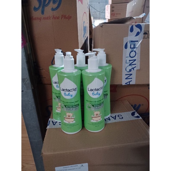 Sữa tắm gội trẻ em lactacyd milky 500ml