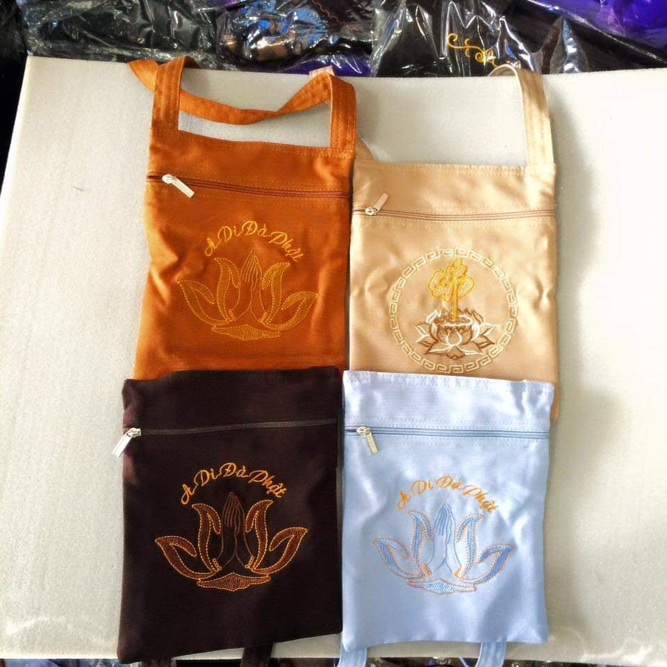 Túi đeo chéo đi chùa 14*18cm