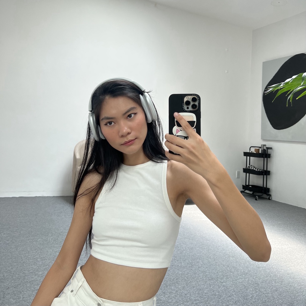 HASMILED - "BASICS" Áo crop thun gân