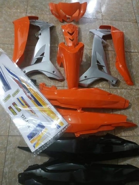 Phun nguyen bộ Dàn áo sirius màu đỏ bạc
