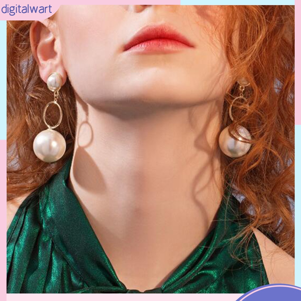 Hoa tai dáng dài gắn hạt ngọc trai giả phong cách nữ tính