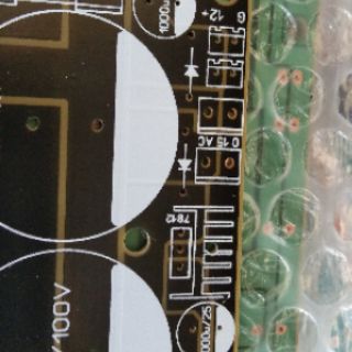Bo pcb nguồn 8 tụ có liền khởi động nguồn