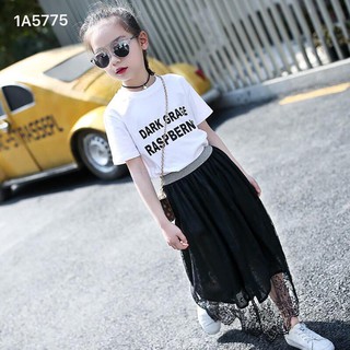 Set áo thun, chân váy sành điệu