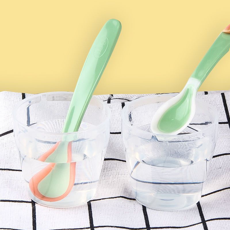 Muỗng Silicon Thay Đổi Màu Sắc Theo Nhiệt Độ Cho Bé