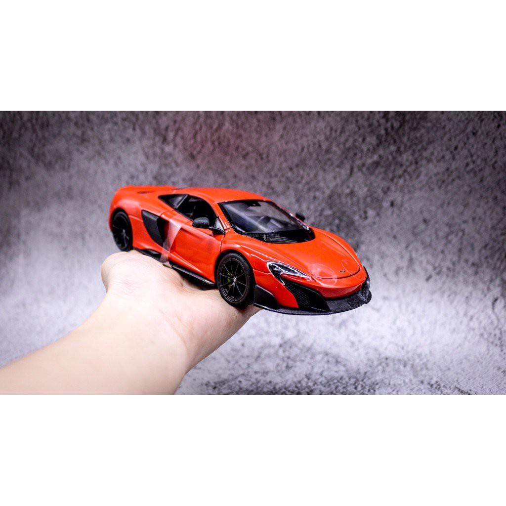 MÔ HÌNH XE MCLAREN 675LT ORANGE 1:24 WELLY 5171