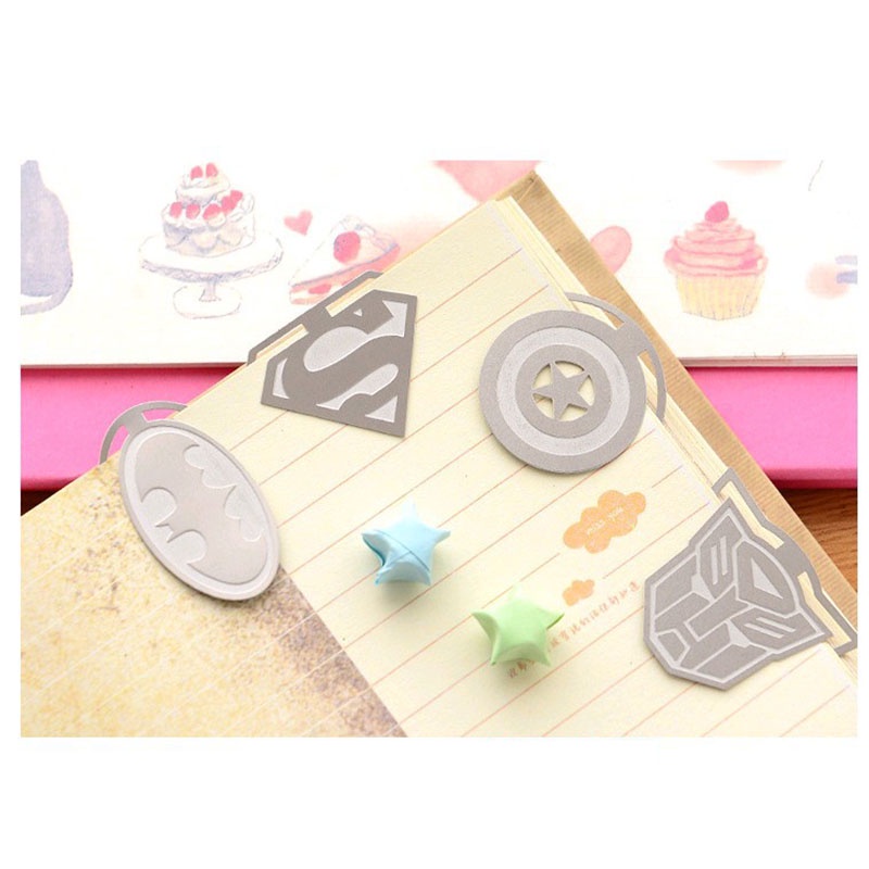 1 Thẻ Đánh Dấu Trang Sách Bằng Kim Loại Rỗng Hình Siêu Anh Hùng Sáng Tạo