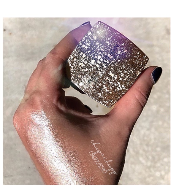 Highighter dạng thạch Revolution jelly highlighter