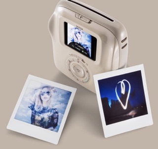 Máy chụp ảnh lấy liền fujifilm instax square sq20 - tặng 20 film