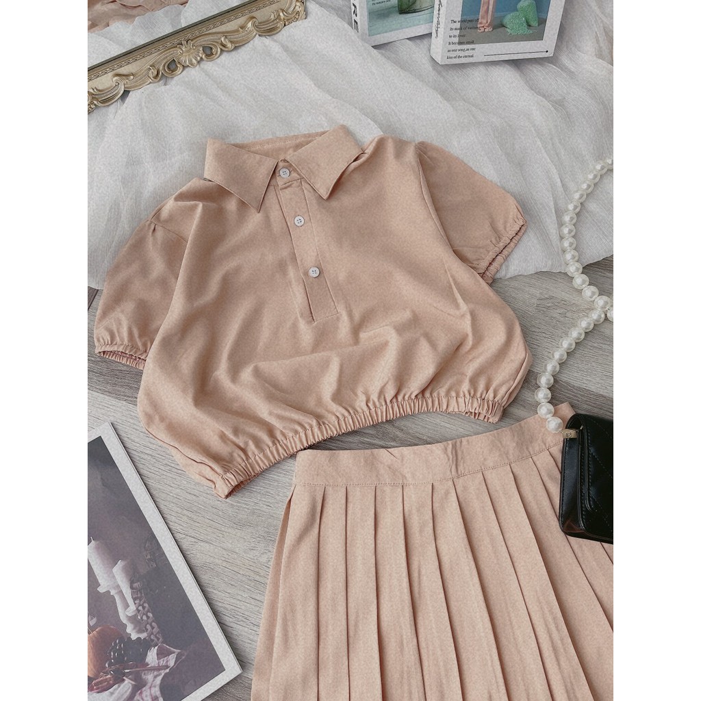 Áo Croptop Kết Hợp Cùng Chân Váy Dập Li Cực Kì Dễ Thương, Năng Động, Thiết Kế Tinh Tế, Chất Vải Thoải Mái Mềm Mịn | BigBuy360 - bigbuy360.vn