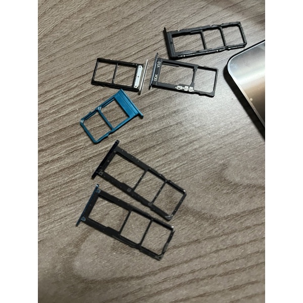 Khay sim điện thoại Vsmart Joy 3 / Star 4 / Star 3 / Live 4
